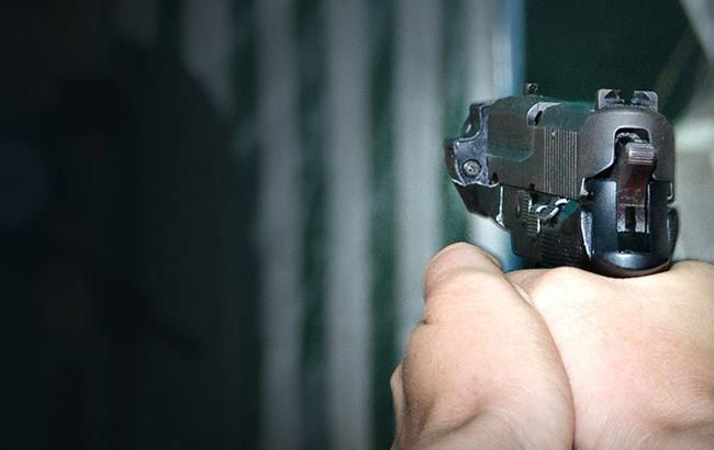Сотрудник полиции застрелил из табельного оружия гражданского