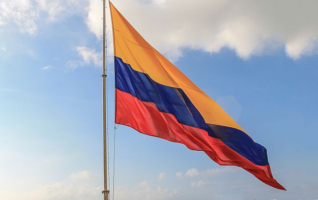 Колумбия отозвала своих дипломатов из Венесуэлы