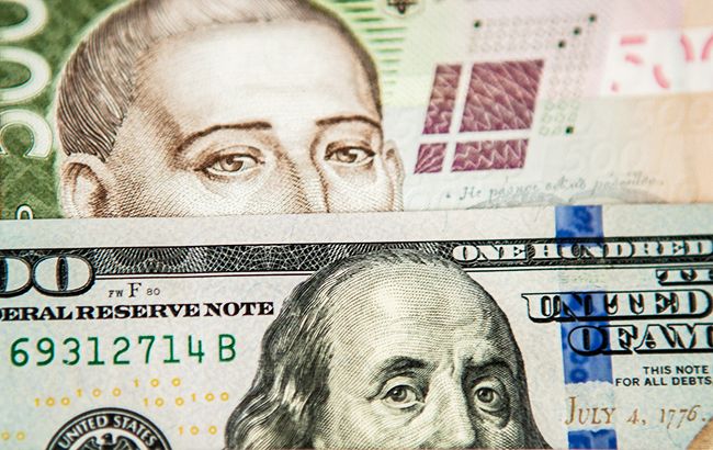 Курс доллара немного вырос на межбанке