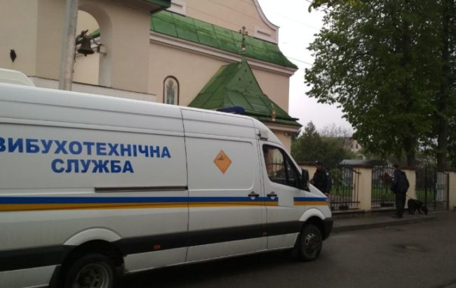 Во Львове полиция проверяла информацию о заминировании храмов в центре города