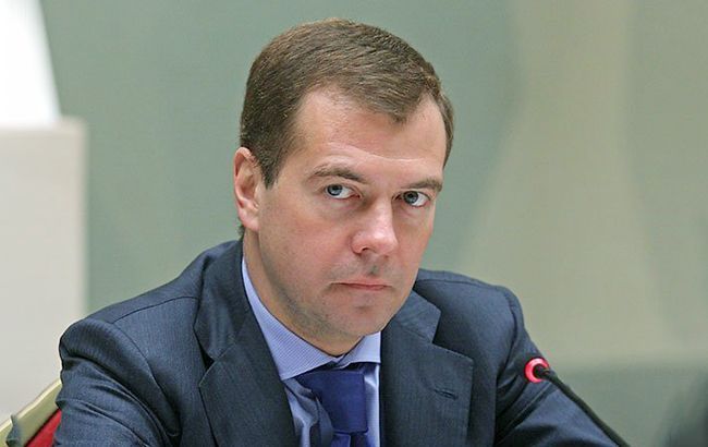 Медведев: предложения по цене на газ применимы и к новым властям Украины