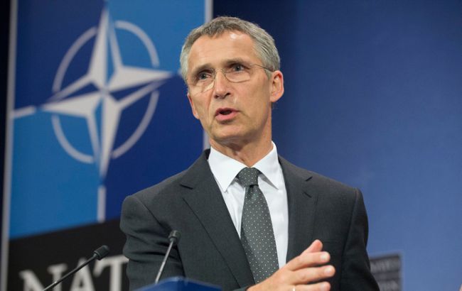 Североатлантический совет НАТО начинает визит в Украину
