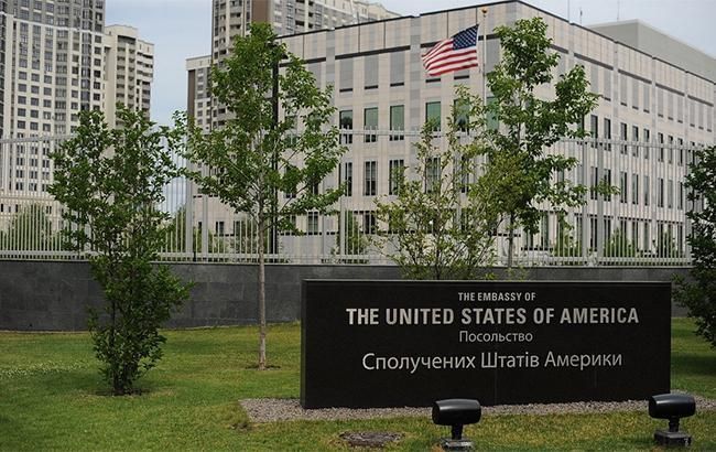 Посольство США призвало американцев к осторожности из-за марша в Киеве