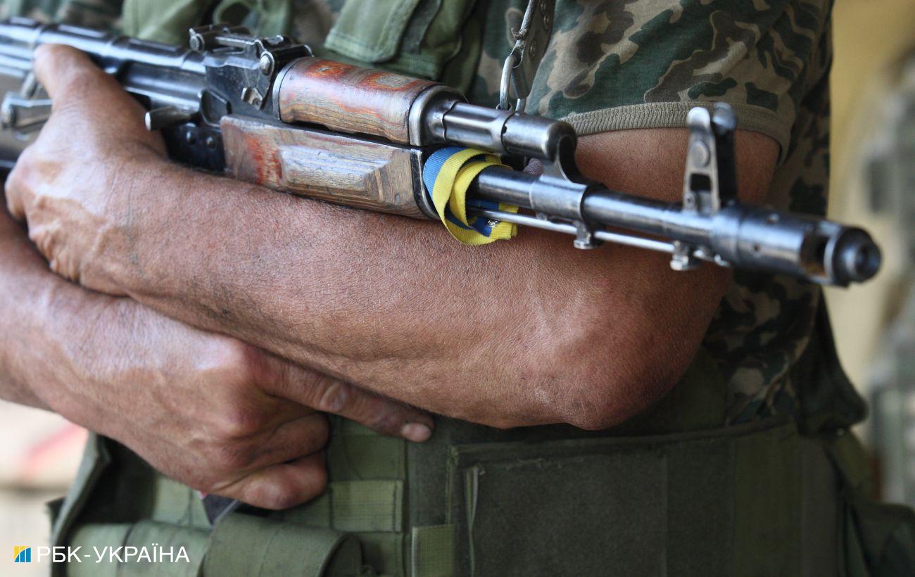 Боевики продолжили обстрелы позиций ООС, украинским военным пришлось отвечать