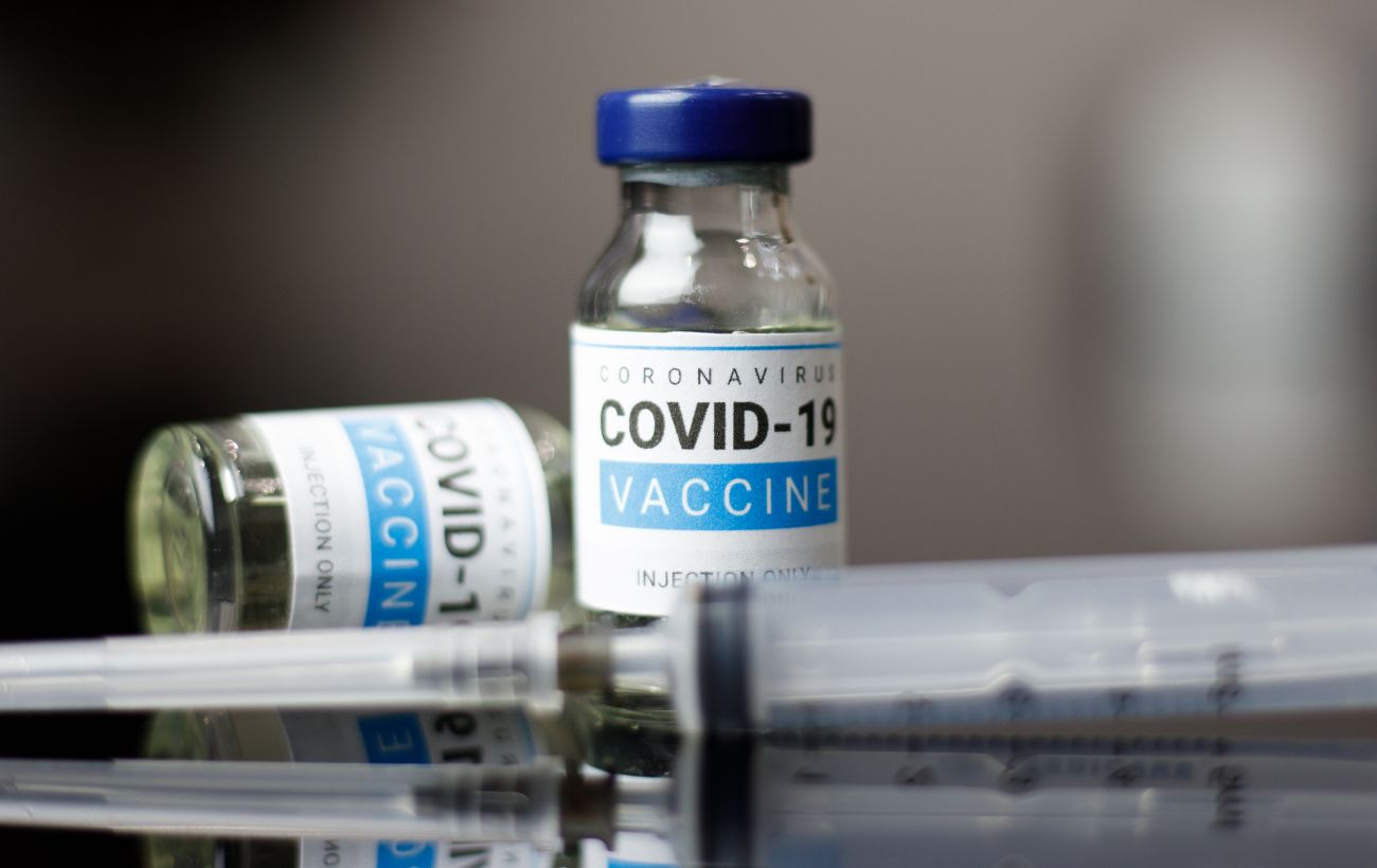 Компания Johnson & Johnson подала заявку на регистрацию COVID-вакцины в США