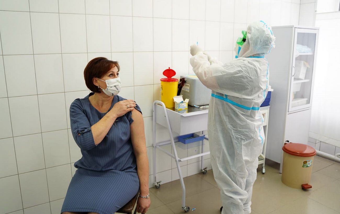 За три дня вакцинации от COVID в Украине привили более 3 000 человек