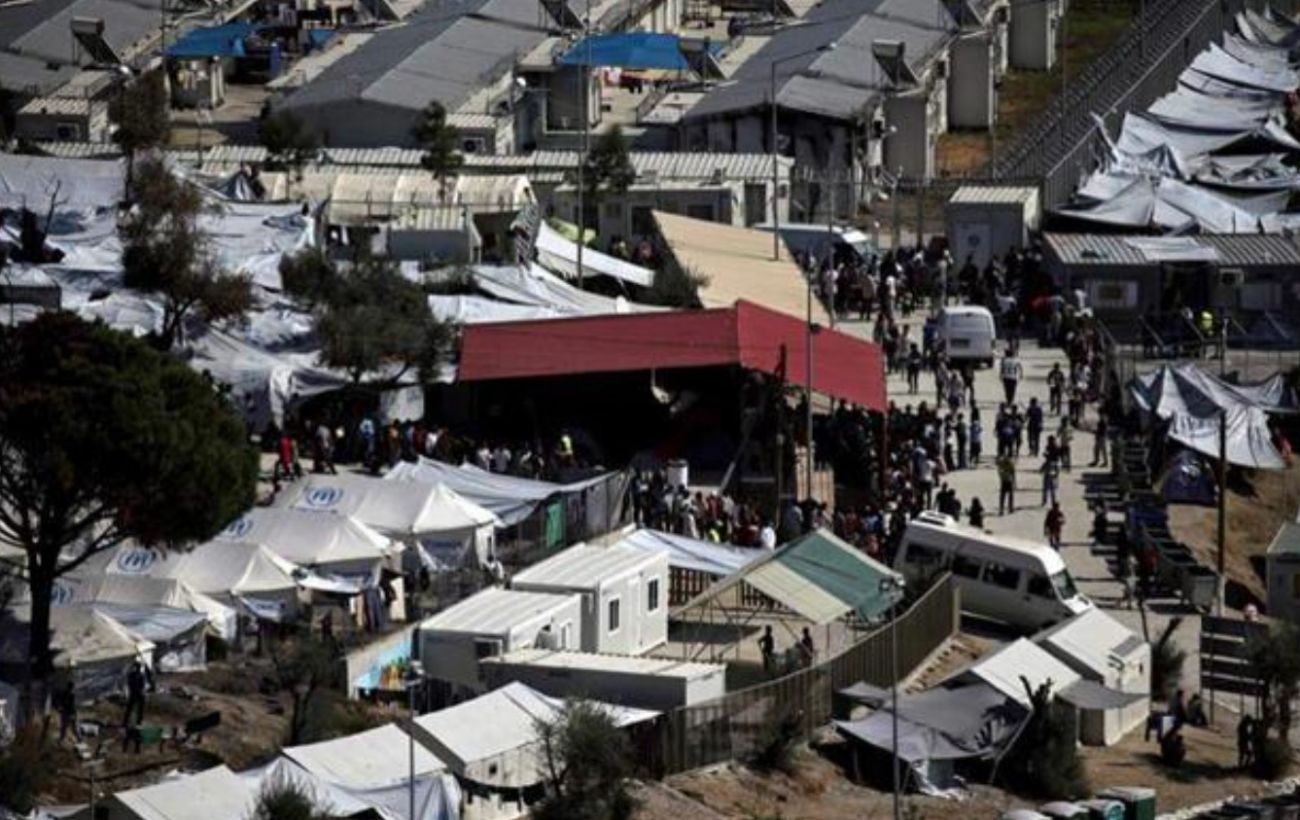 В Греции 17-летних афганцев осудили на пять лет за поджог лагеря для мигрантов