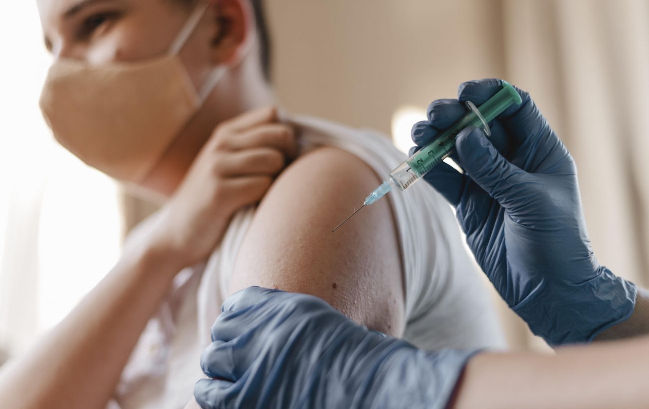 В ЕС приступают к вакцинации подростков