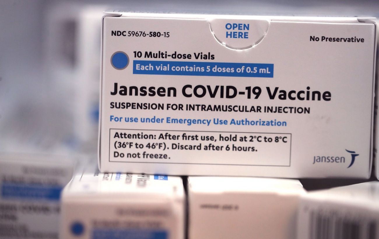 Вакцина Johnson & Johnson защищает от коронавируса 