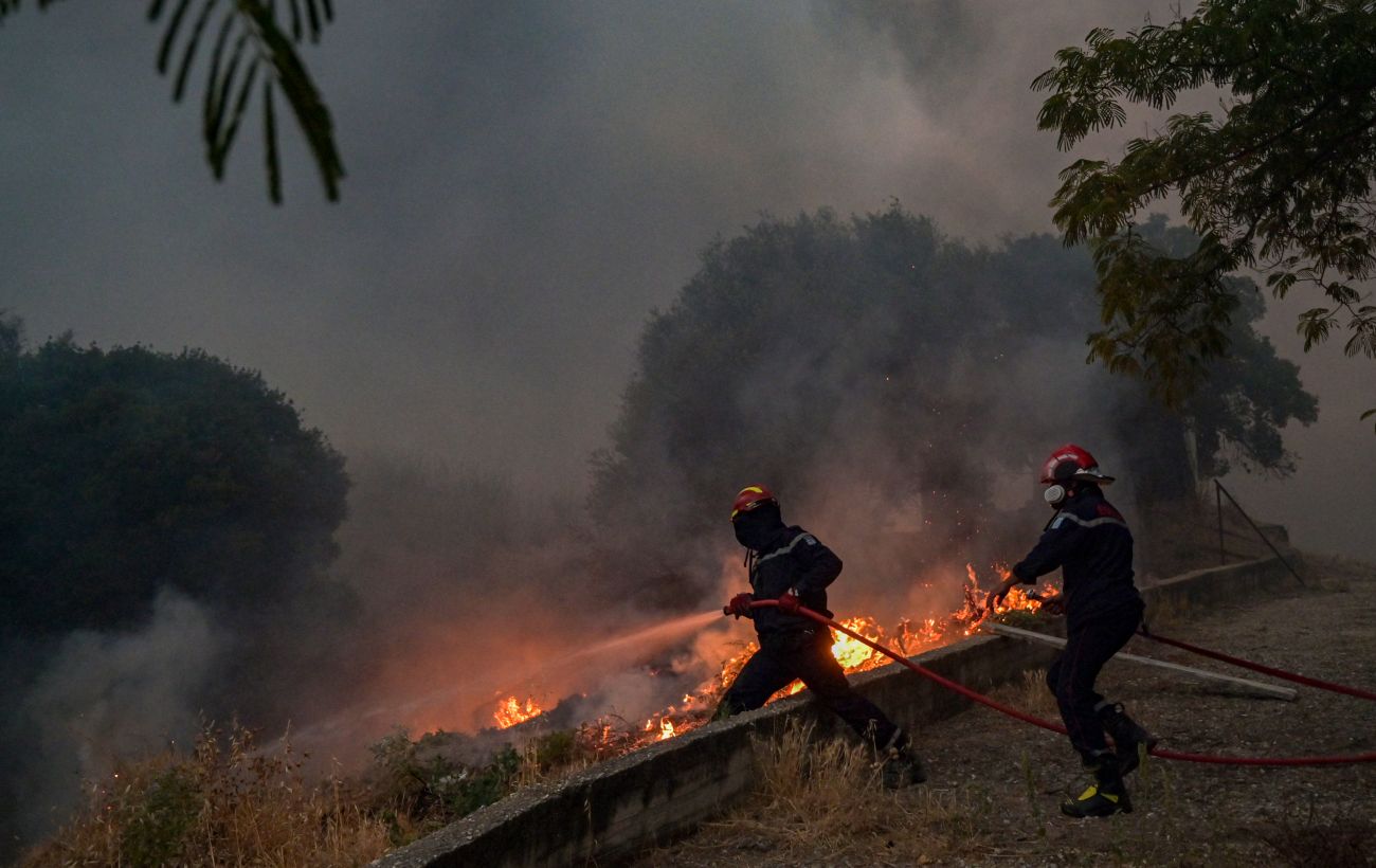 Вблизи Афин вспыхнули новые пожары: жителей двух сел эвакуировали