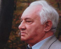 Зеленский дал звание Героя Украины историку Левитасу, который исследовал трагедию Бабьего Яра