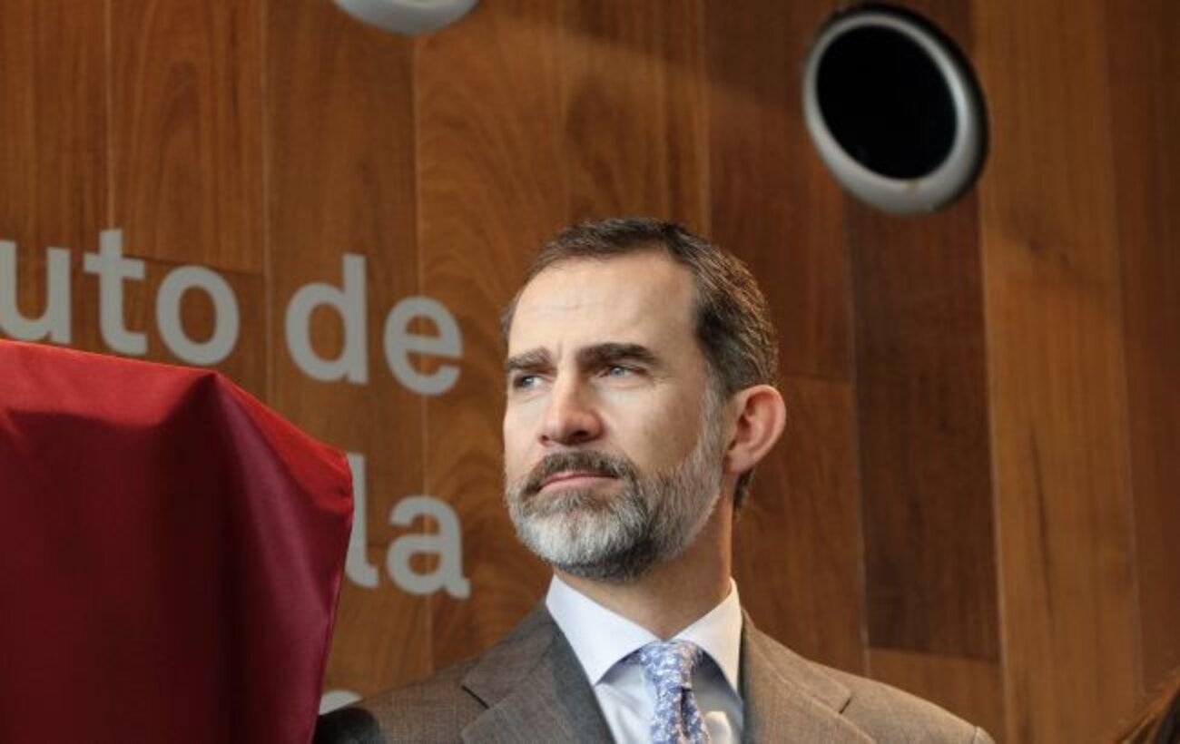 В правительстве Испании высказались за отмену неприкосновенности короля