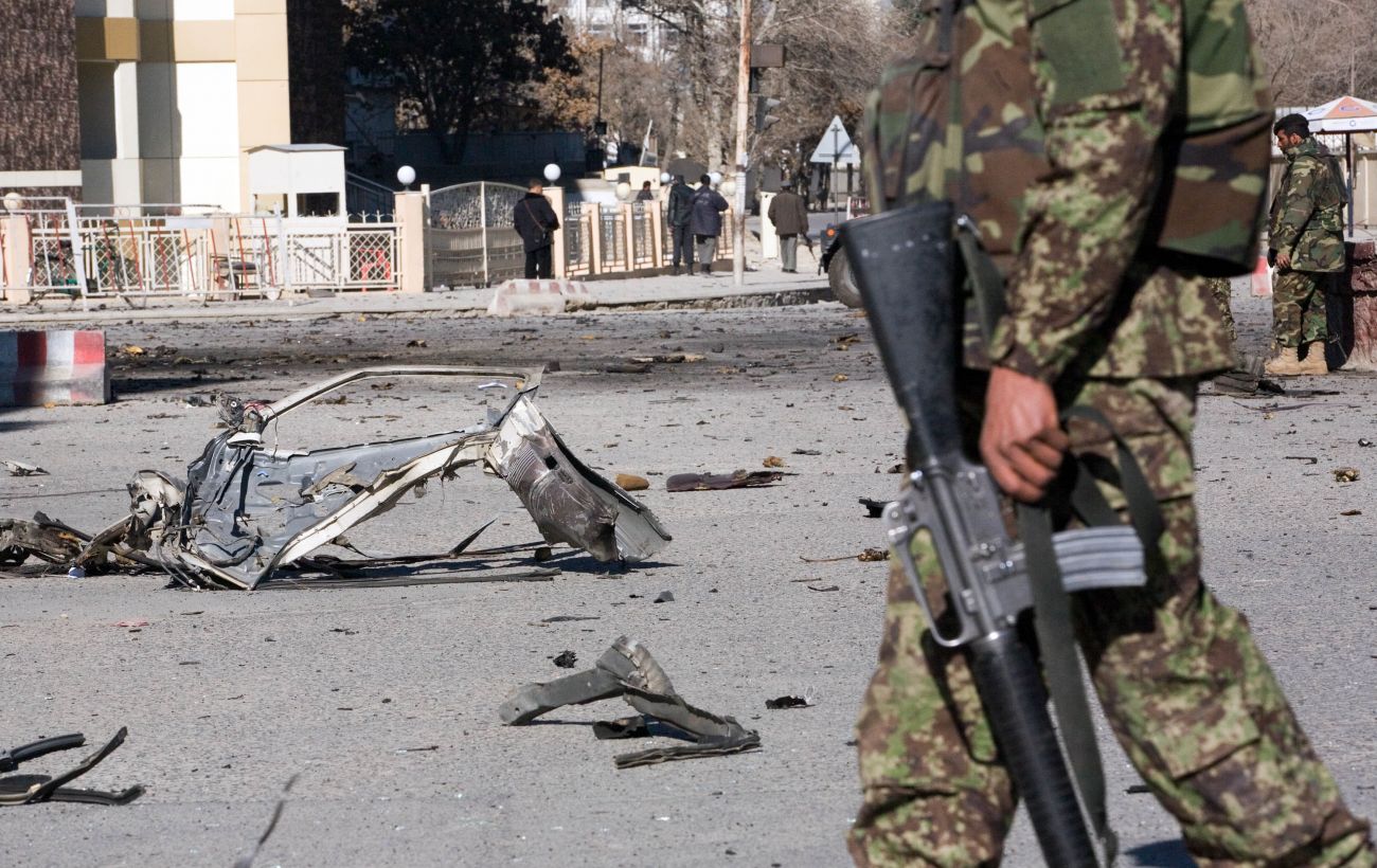 В Кандагаре при взрыве в мечети погибли 62 человека
