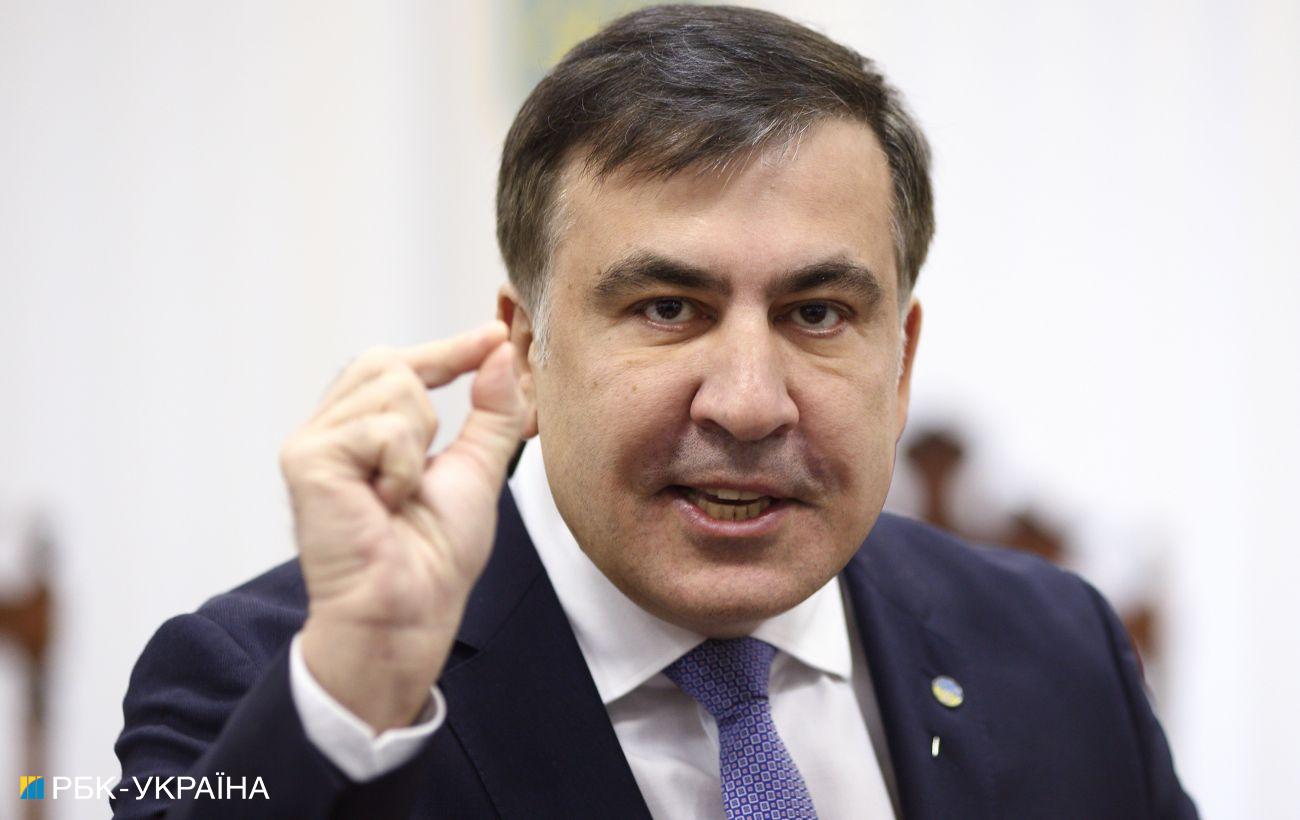 Один из соратников Саакашвили задержан на митинге под судом в Тбилиси