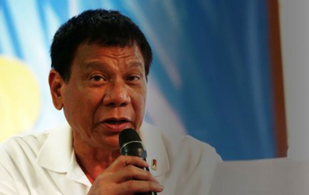 Президент Филиппин хочет штрафовать чиновников за провал вакцинации от COVID-19