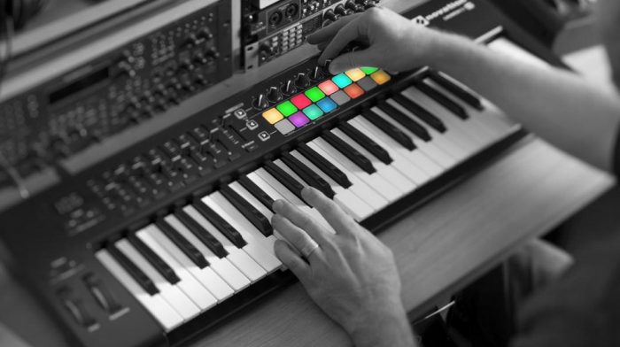 Что такое MIDI-клавиатуры?