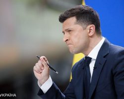 Не получается обойти шлагбаум: Зеленский о вступлении Украины в НАТО