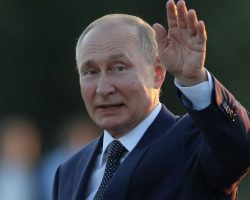 Путин стремится войти в историю, возродив Советский Союз, - Госдеп