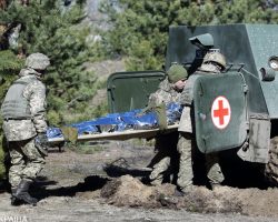 На Донбассе военный подорвался на мине. Ее обломки передадут в международные организации